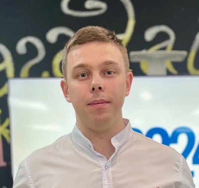 Мельников  Александр